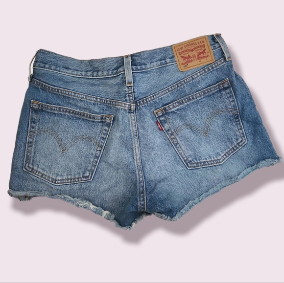 Levi's 501 Button Fly Cutoff Shorts - Picture 2 of 4